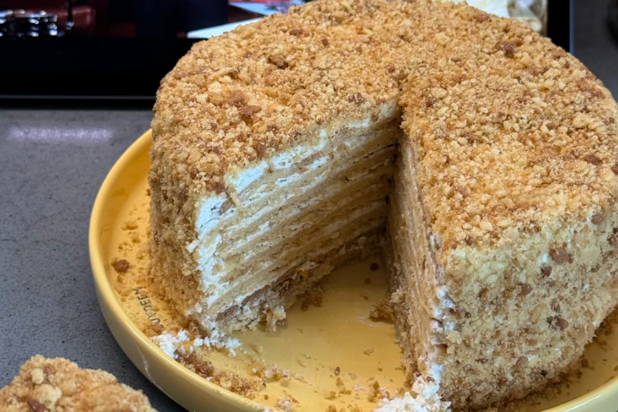 Rich layered Russian honey cake in Xinjiang with condensed milk cream texture