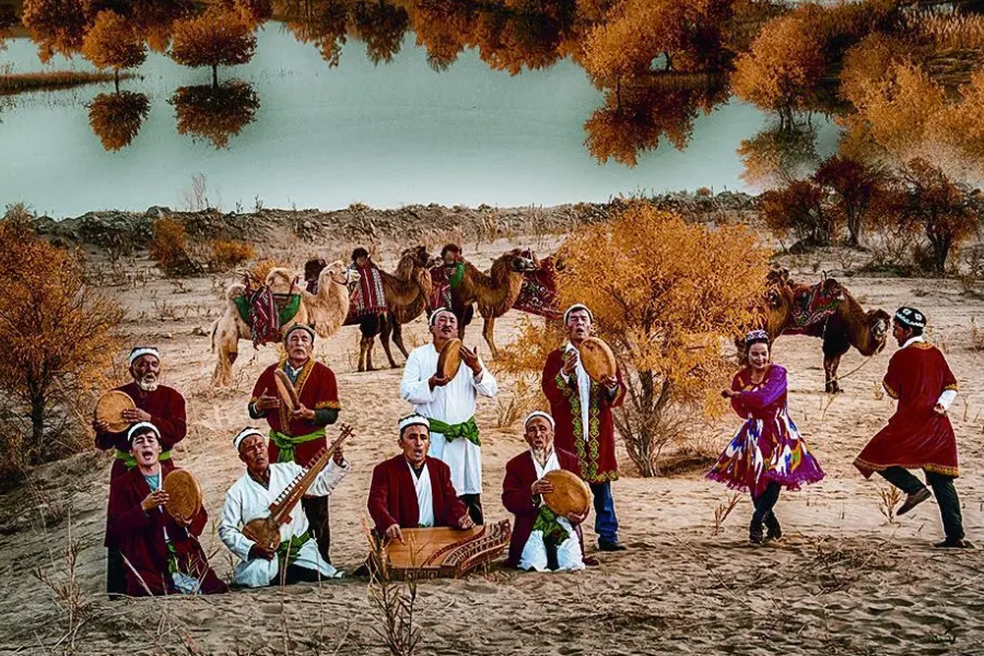 Twelve Muqam Cultural Guide in Xinjiang
