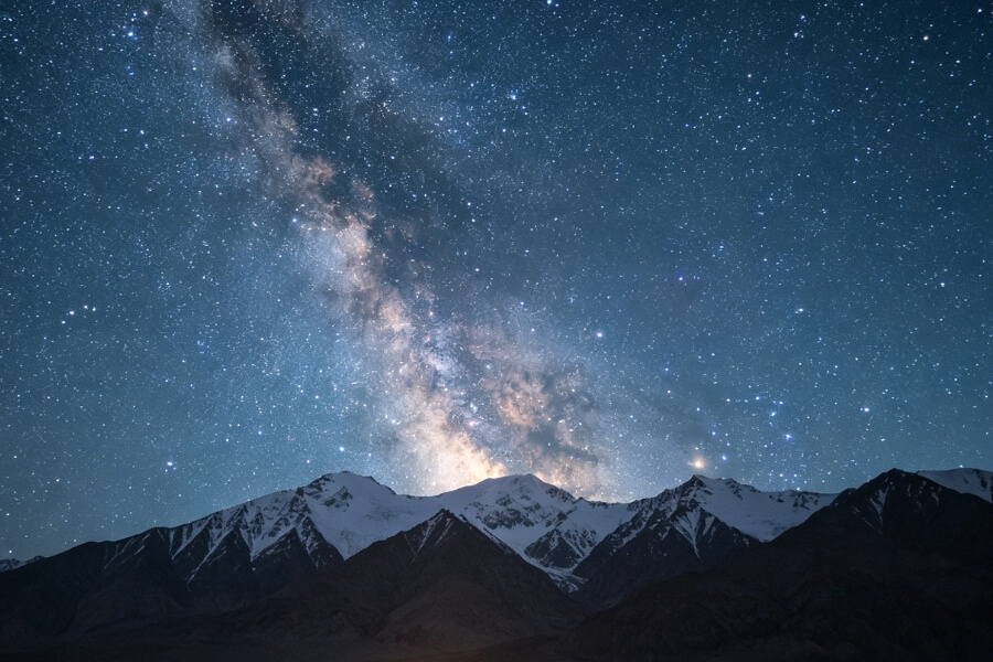 Silk Road night road during Mid-Autumn travel in Xinjiang Silk Road night road during Mid-Autumn travel in Xinjiang